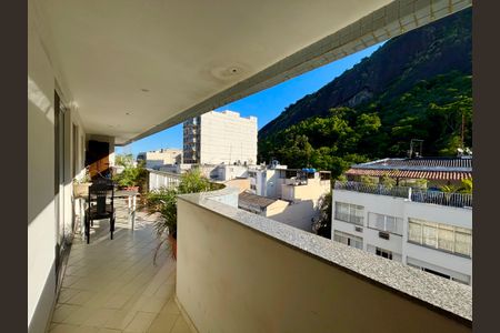 Apartamento para alugar com 180m², 2 quartos e 1 vagaVaranda da sala