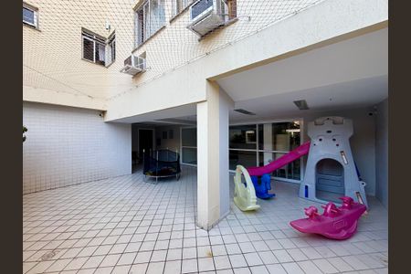 Apartamento para alugar com 180m², 2 quartos e 1 vagaÁrea comum - playground