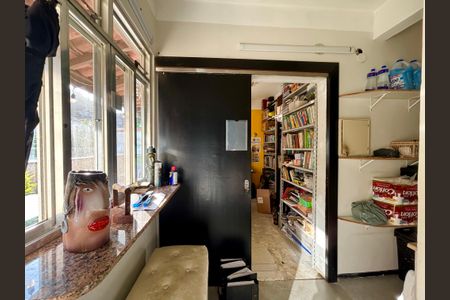 Apartamento para alugar com 180m², 2 quartos e 1 vagaÁrea de serviço