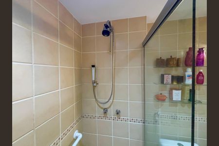 Apartamento para alugar com 180m², 2 quartos e 1 vagaSuíte - banheiro