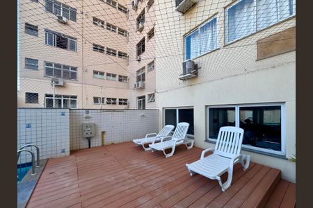 Apartamento para alugar com 180m², 2 quartos e 1 vagaÁrea comum - piscina