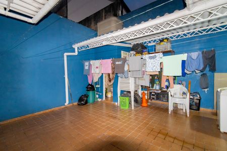 Casa à venda com 102m², 2 quartos e 2 vagasQuintal 