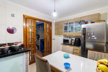 Casa à venda com 102m², 2 quartos e 2 vagasCozinha