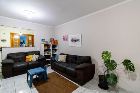 Casa à venda com 102m², 2 quartos e 2 vagasSala