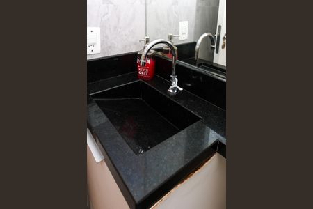 Apartamento à venda com 41m², 2 quartos e sem vaga Apartamento à venda com 41m², 2 quartos e sem vagaBanheiro