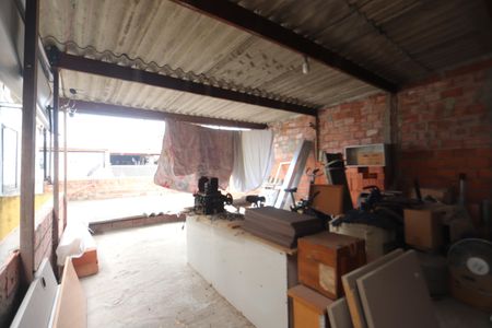 Casa à venda com 125m², 4 quartos e 2 vagasDepósito
