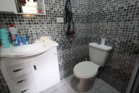 Casa à venda com 125m², 4 quartos e 2 vagasBanheiro da Suíte
