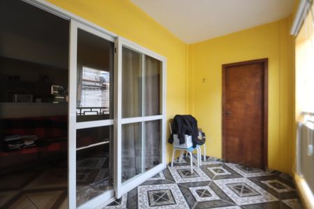 Casa à venda com 125m², 4 quartos e 2 vagasVaranda