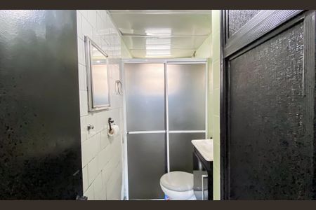 Apartamento à venda com 42m², 2 quartos e 1 vaga Apartamento à venda com 42m², 2 quartos e 1 vagaBanheiro