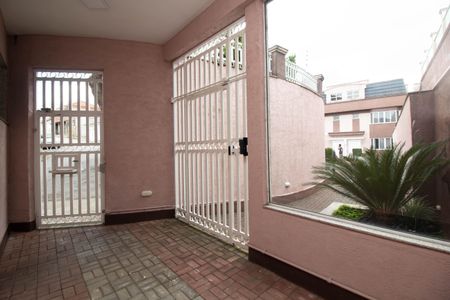 Casa de condomínio para alugar com 250m², 3 quartos e 5 vagas Casa de condomínio para alugar com 250m², 3 quartos e 5 vagasÁrea comum - portaria