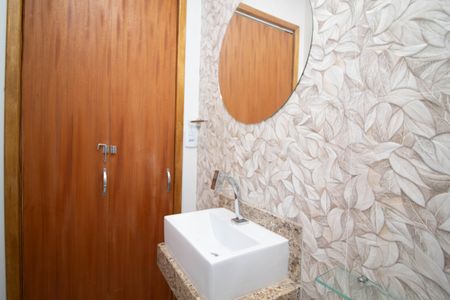 Casa de condomínio para alugar com 250m², 3 quartos e 5 vagas Casa de condomínio para alugar com 250m², 3 quartos e 5 vagasBanheiro Social