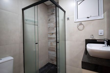 Casa de condomínio para alugar com 250m², 3 quartos e 5 vagas Casa de condomínio para alugar com 250m², 3 quartos e 5 vagasBanheiro 2