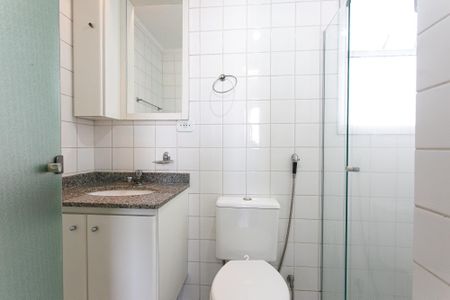 Apartamento para alugar com 80m², 3 quartos e 1 vaga Apartamento para alugar com 80m², 3 quartos e 1 vagaBanheiro da Suíte