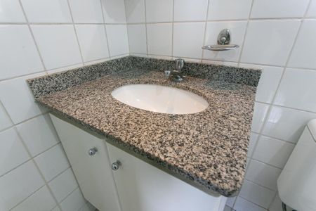 Apartamento para alugar com 80m², 3 quartos e 1 vaga Apartamento para alugar com 80m², 3 quartos e 1 vagaBanheiro da Suíte