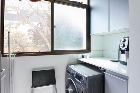 Apartamento à venda com 90m², 3 quartos e 2 vagas Apartamento à venda com 90m², 3 quartos e 2 vagasÁrea de Serviço