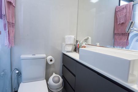Apartamento à venda com 90m², 3 quartos e 2 vagas Apartamento à venda com 90m², 3 quartos e 2 vagasBanheiro Social
