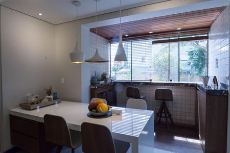 Apartamento à venda com 90m², 3 quartos e 2 vagas Apartamento à venda com 90m², 3 quartos e 2 vagasSala de Jantar