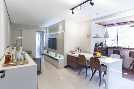 sala de apartamento à venda com 3 quartos, 90m² em Buritis, Belo Horizonte