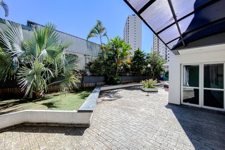 Apartamento à venda com 40m², 1 quarto e 1 vagaÁrea comum