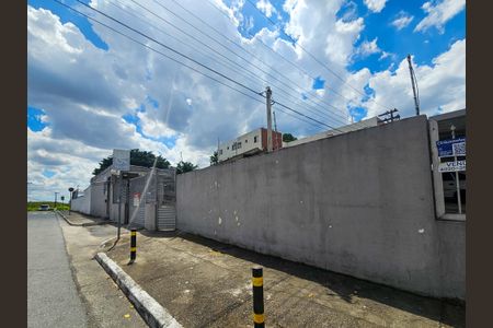 Apartamento para alugar com 56m², 2 quartos e 1 vaga Apartamento para alugar com 56m², 2 quartos e 1 vagaFachada