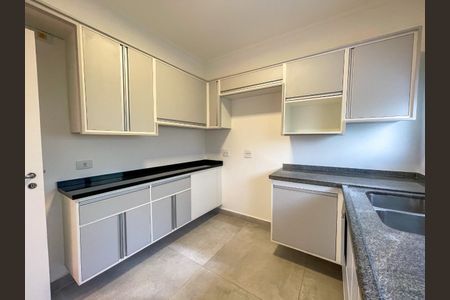 Casa de condomínio para alugar com 230m², 3 quartos e 4 vagasFoto 09