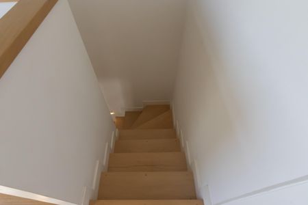 Apartamento para alugar com 94m², 1 quarto e 3 vagasEscada