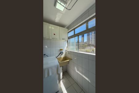 Apartamento à venda com 84m², 3 quartos e 1 vagaÁrea de Serviço