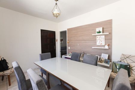 Casa à venda com 4 quartos, 220m² em Jk, Contagem