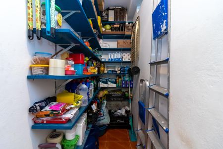 Casa à venda com 330m², 3 quartos e 4 vagasDespensa