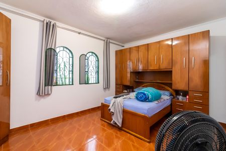 Casa à venda com 330m², 3 quartos e 4 vagasSuíte