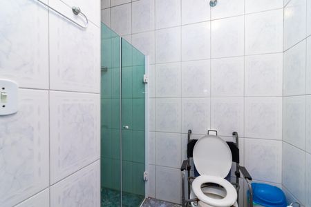 Casa à venda com 330m², 3 quartos e 4 vagasBanheiro 2