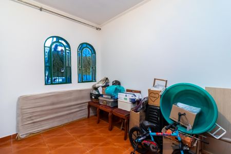 Casa à venda com 330m², 3 quartos e 4 vagasQuarto 2