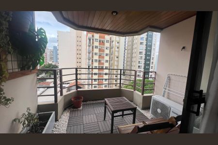 Apartamento para alugar com 74m², 2 quartos e 1 vagaVaranda