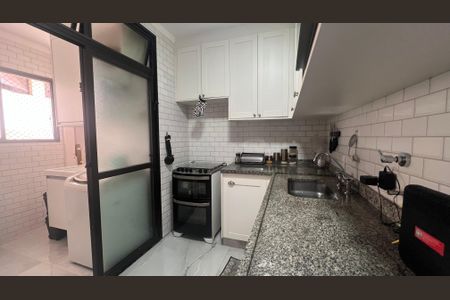 Apartamento para alugar com 74m², 2 quartos e 1 vagaCozinha