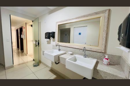 Apartamento para alugar com 74m², 2 quartos e 1 vagaÁrea externa