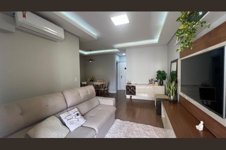 Apartamento para alugar com 74m², 2 quartos e 1 vagaSala