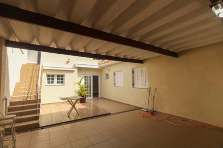 Casa para alugar com 130m², 3 quartos e 3 vagas