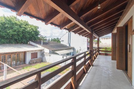 Casa para alugar com 333m², 4 quartos e 6 vagas Casa para alugar com 333m², 4 quartos e 6 vagasVaranda do Quarto 3