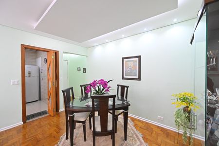 Apartamento à venda com 90m², 2 quartos e 1 vagaSala