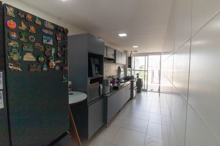 Apartamento à venda com 174m², 3 quartos e 2 vagasCozinha e Área de Serviço