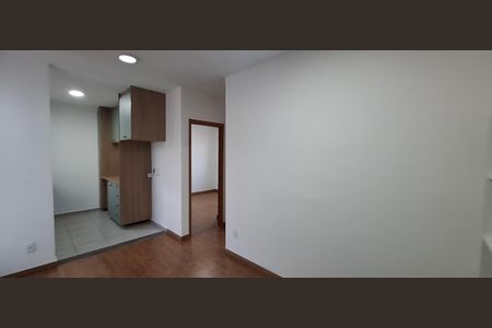 Apartamento para alugar com 45m², 2 quartos e 1 vagaSala