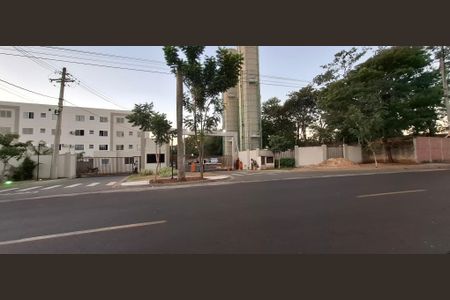 Apartamento para alugar com 45m², 2 quartos e 1 vagaFachada do Condomínio