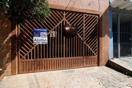 Casa para alugar com 80m², 2 quartos e sem vaga Casa para alugar com 80m², 2 quartos e sem vagaFachada