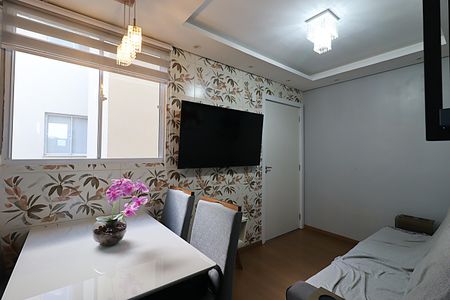 Sala de apartamento para alugar com 2 quartos, 42m² em Rubem Berta, Porto Alegre