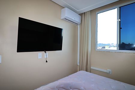 Quarto 1 de apartamento para alugar com 2 quartos, 42m² em Rubem Berta, Porto Alegre