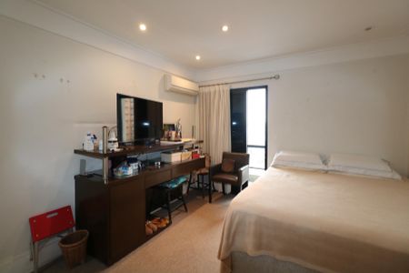 Apartamento à venda com 400m², 5 quartos e 4 vagas Apartamento à venda com 400m², 5 quartos e 4 vagasSuíte 1