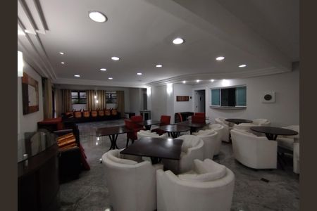 Apartamento à venda com 400m², 5 quartos e 4 vagas Apartamento à venda com 400m², 5 quartos e 4 vagasSalão de Festas