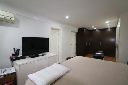 Apartamento à venda com 400m², 5 quartos e 4 vagas Apartamento à venda com 400m², 5 quartos e 4 vagasSuíte 4