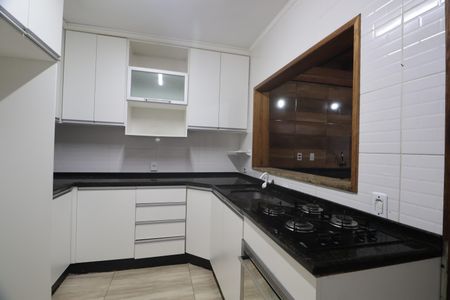 Casa à venda com 105m², 2 quartos e 1 vagaCozinha e Área de Serviço