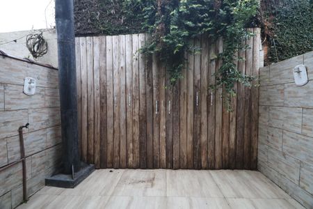 Casa à venda com 105m², 2 quartos e 1 vagaÁrea externa